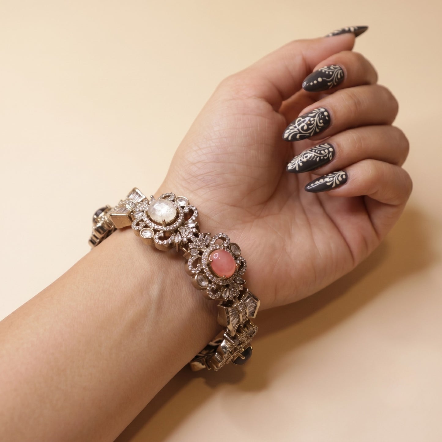 Gulrukh Crystal Cuff