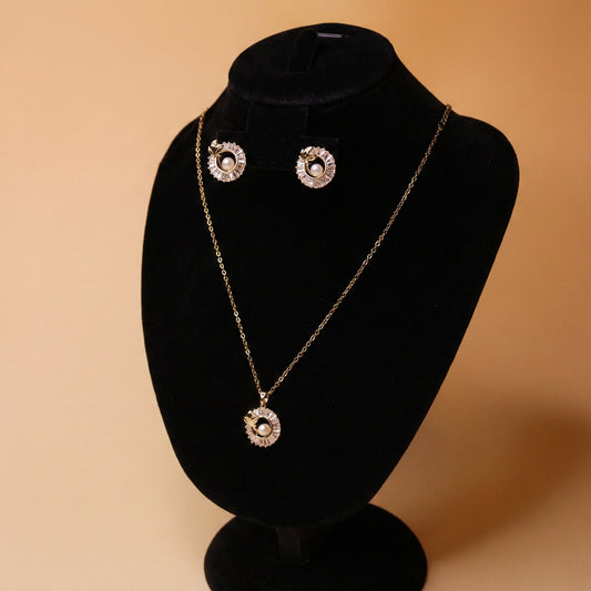 Celeste Pearl Embrace Set