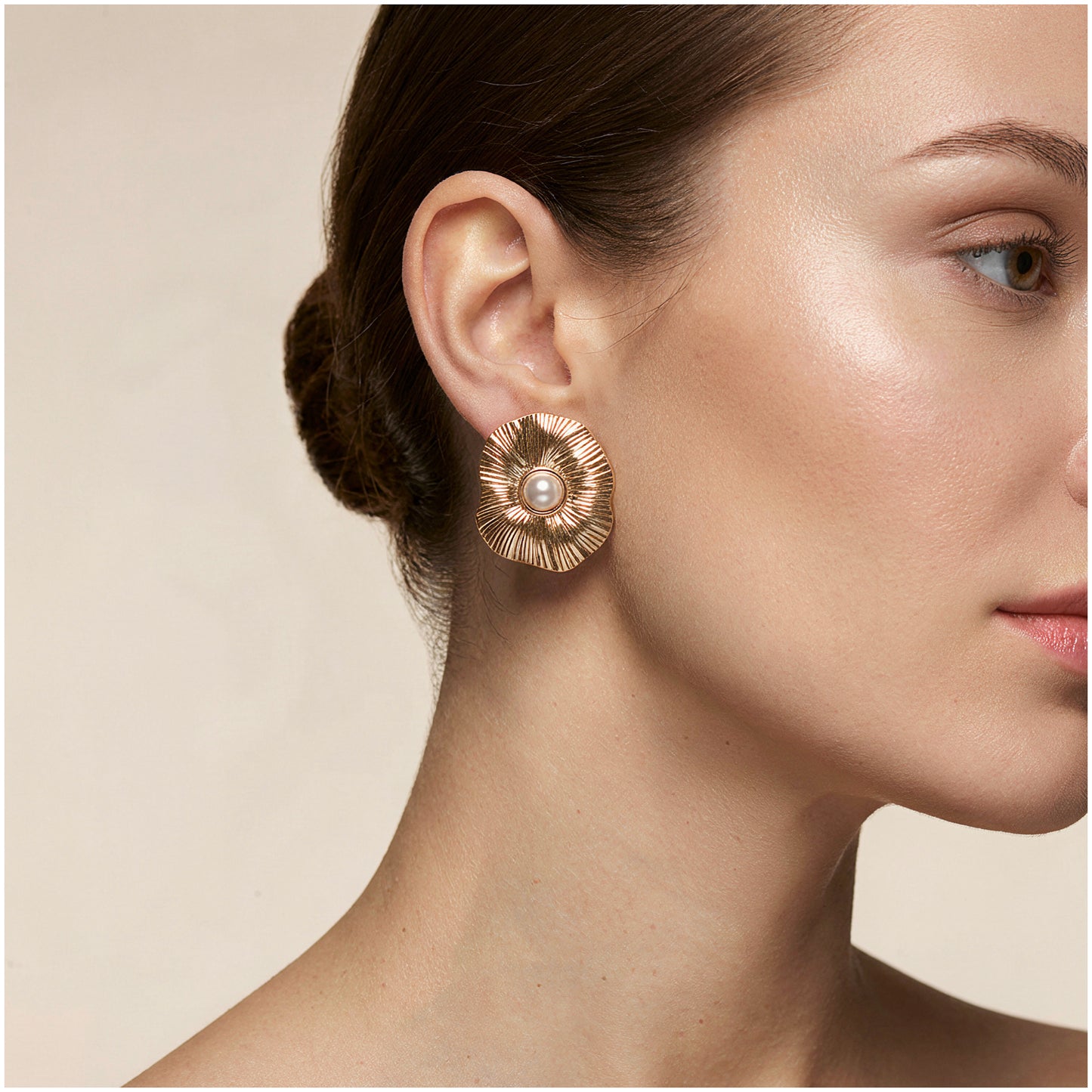 Lumiere Pearl Earrings