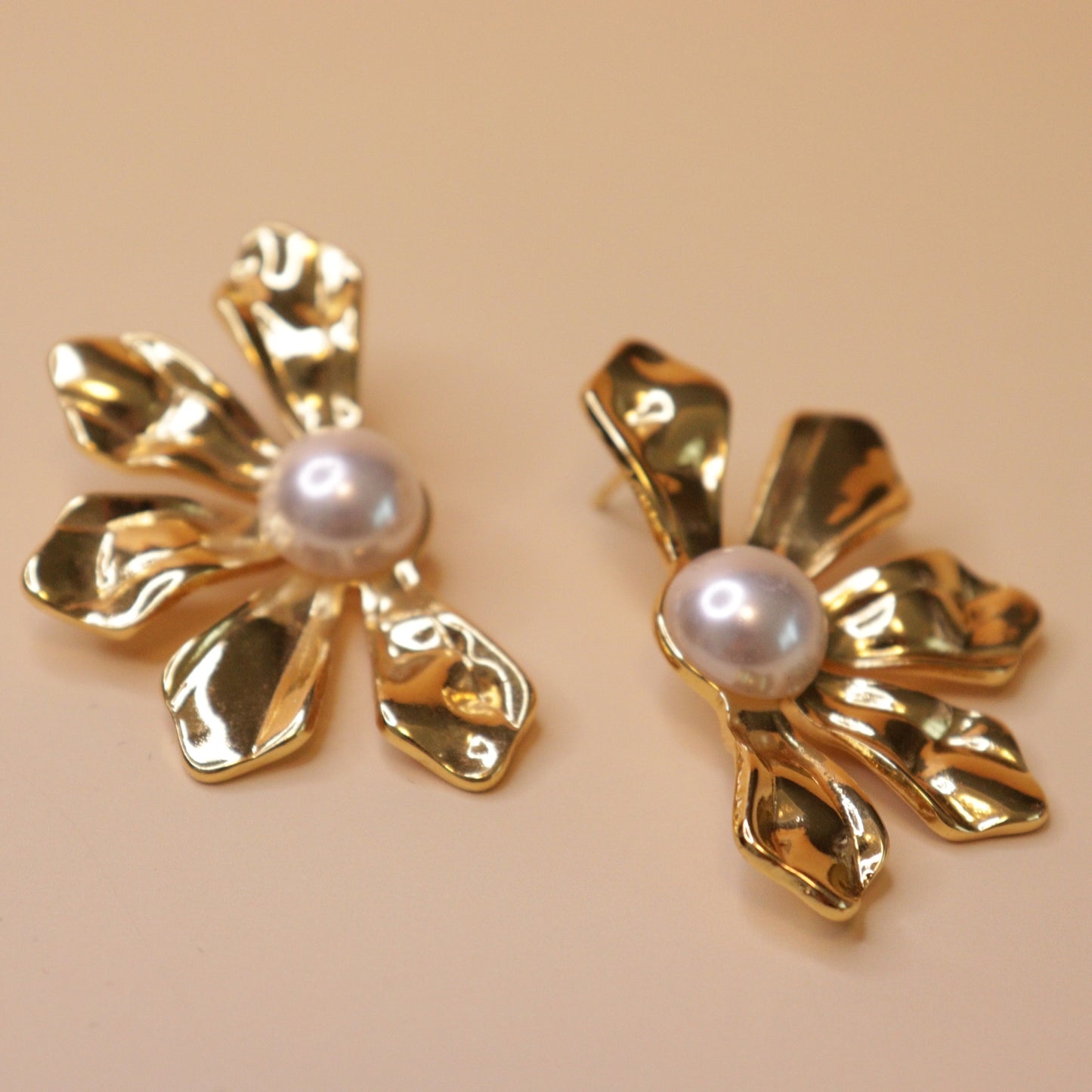 Flare Pearl Earrings