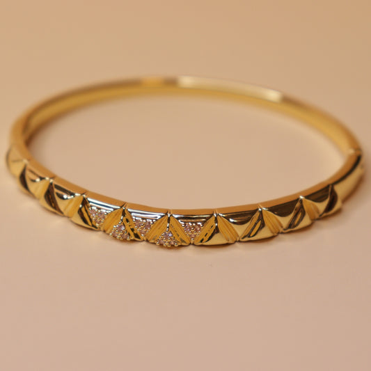 Diamond Crest Bracelet