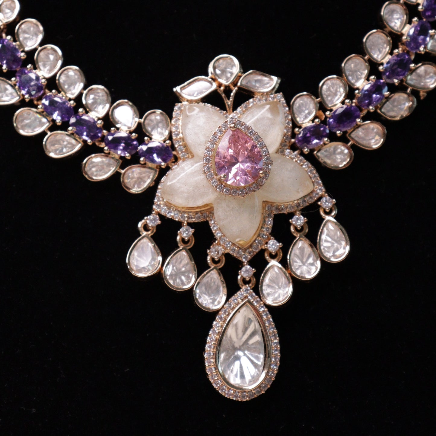 Blossoms of Royal Set