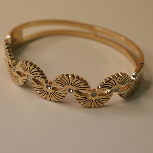 Deco-Glow Bracelet