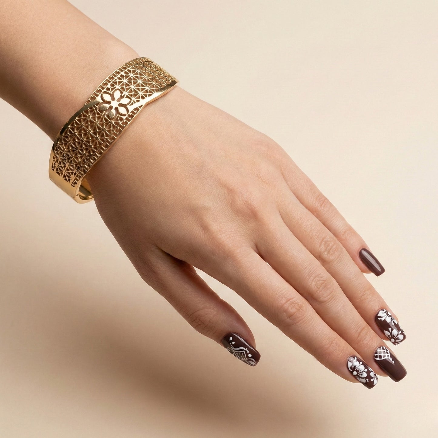 Swarnima Floral Lattice Bracelet