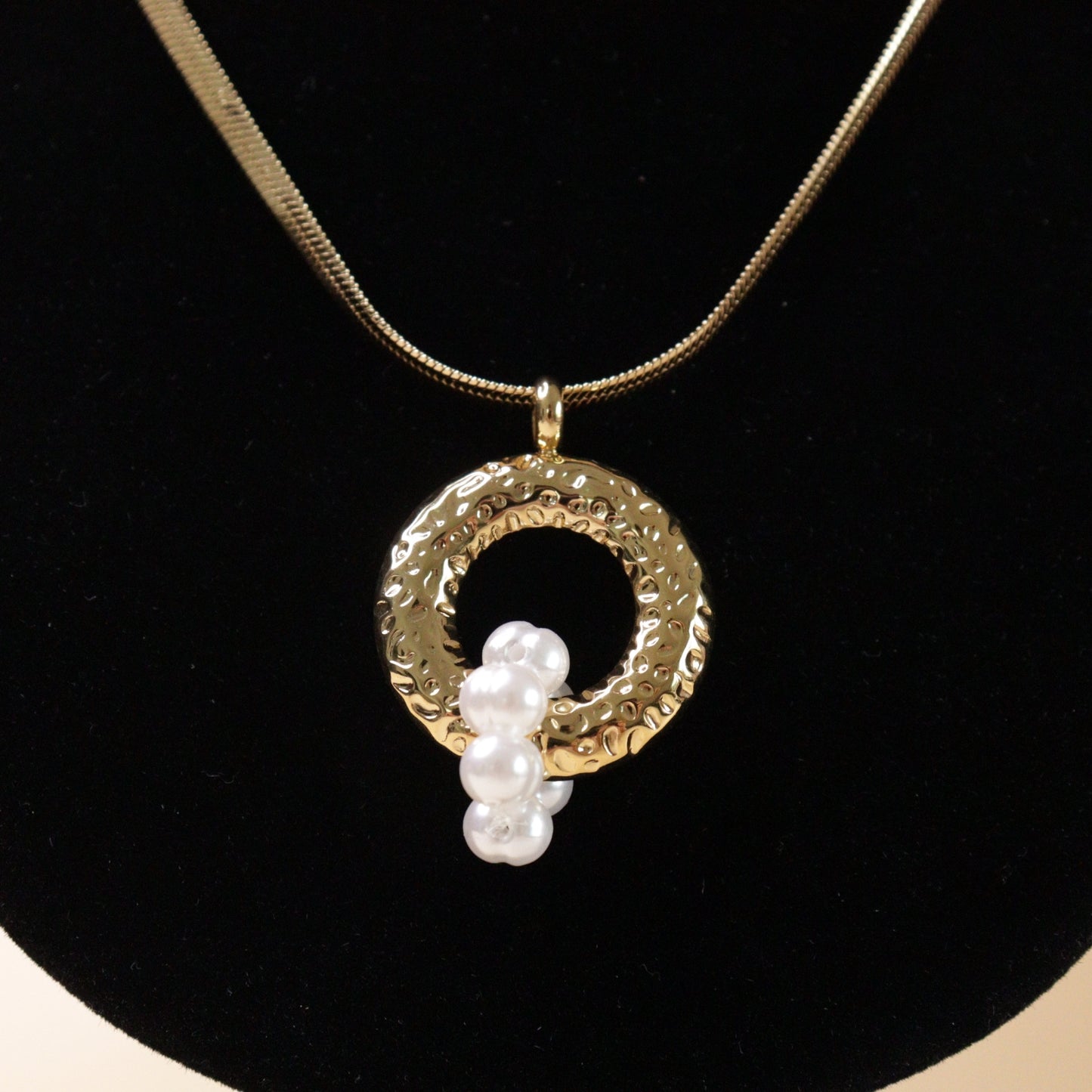 Pearl Cluster Neck Chain