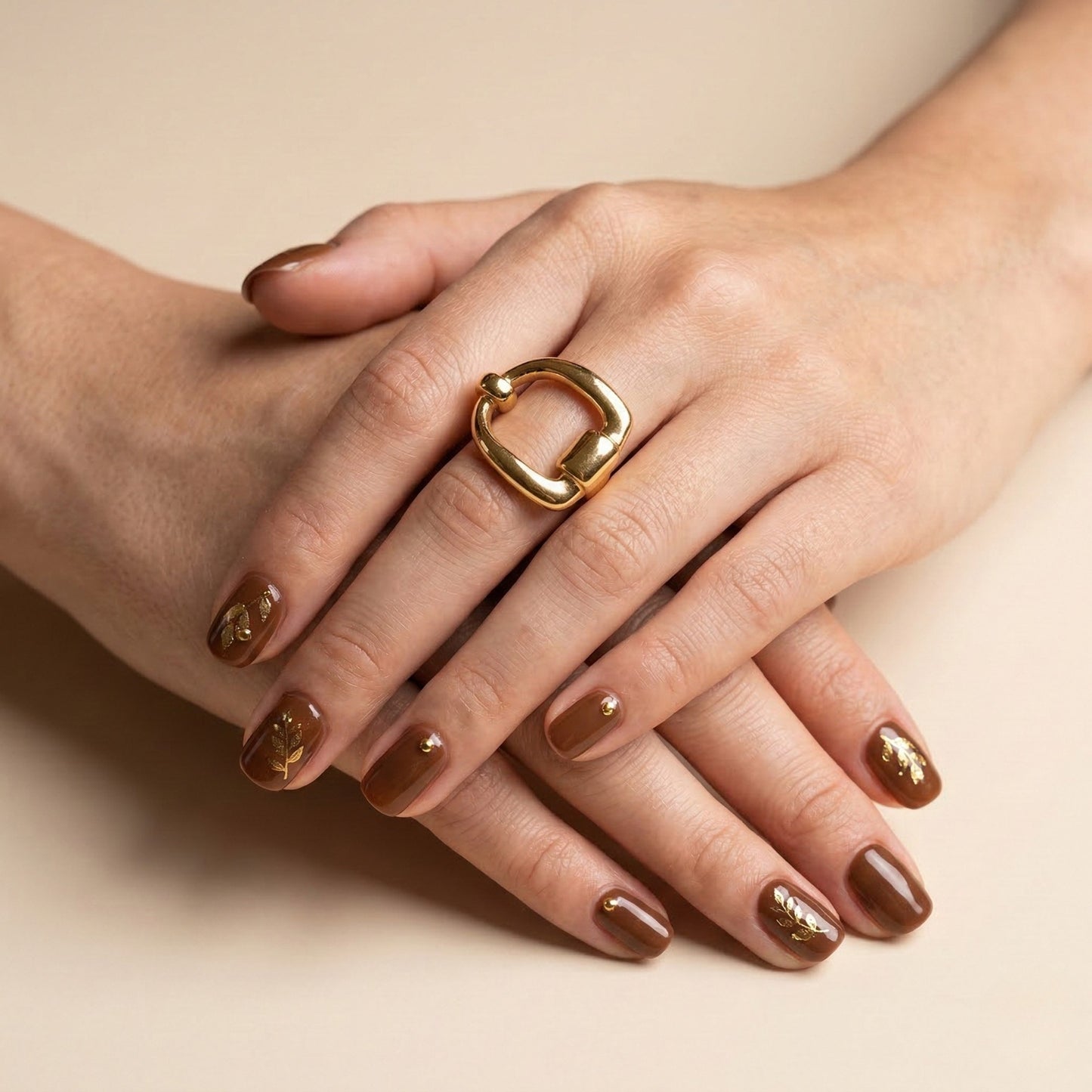 Equestrian D-Ring Clasp Ring