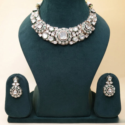 Begum Emerald Set