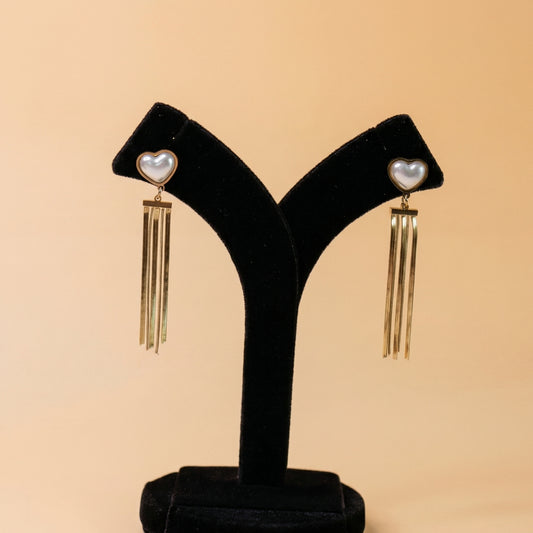 Amore Pearl Earrings