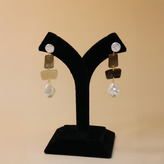 Golden Drift Pearl Drops