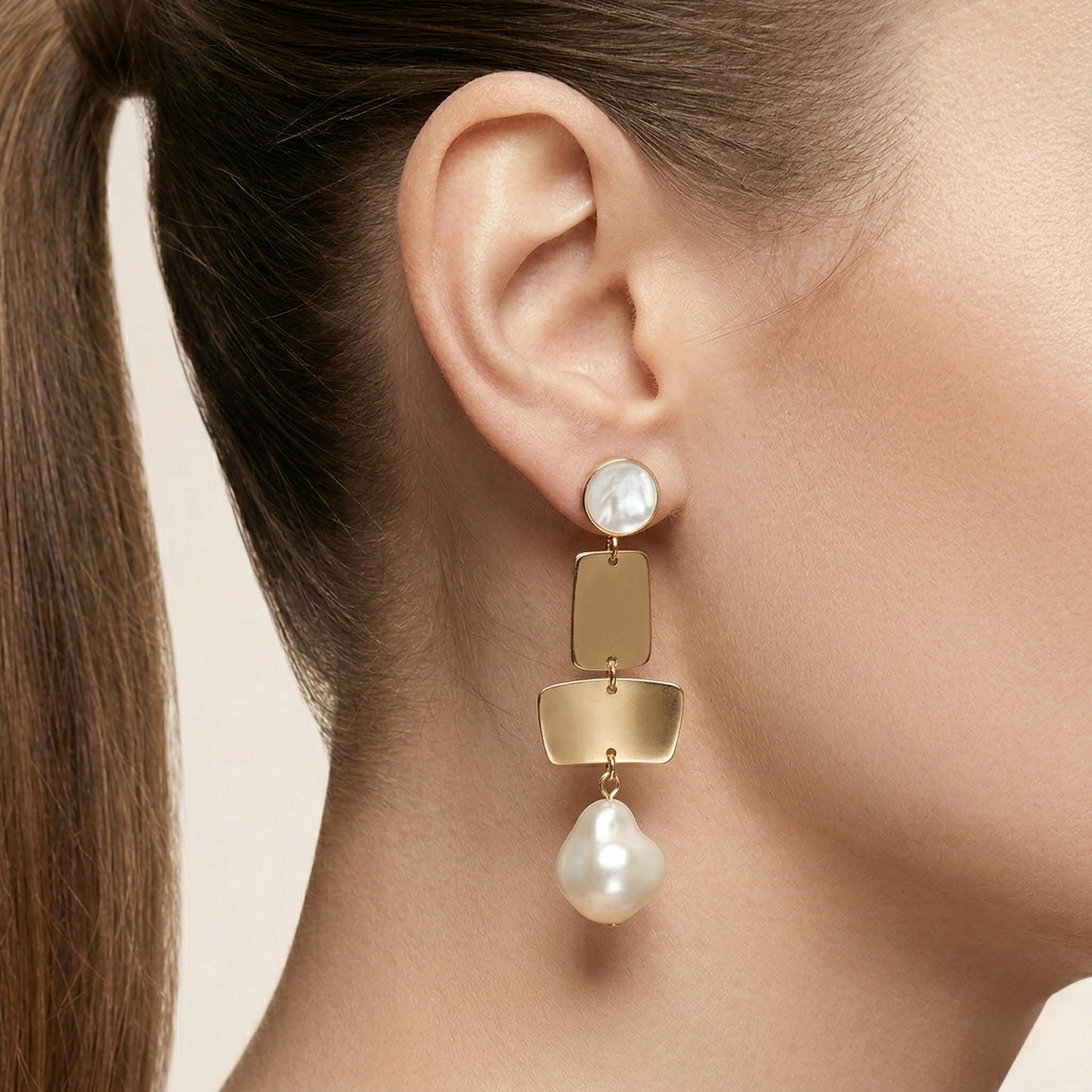 Golden Drift Pearl Drops