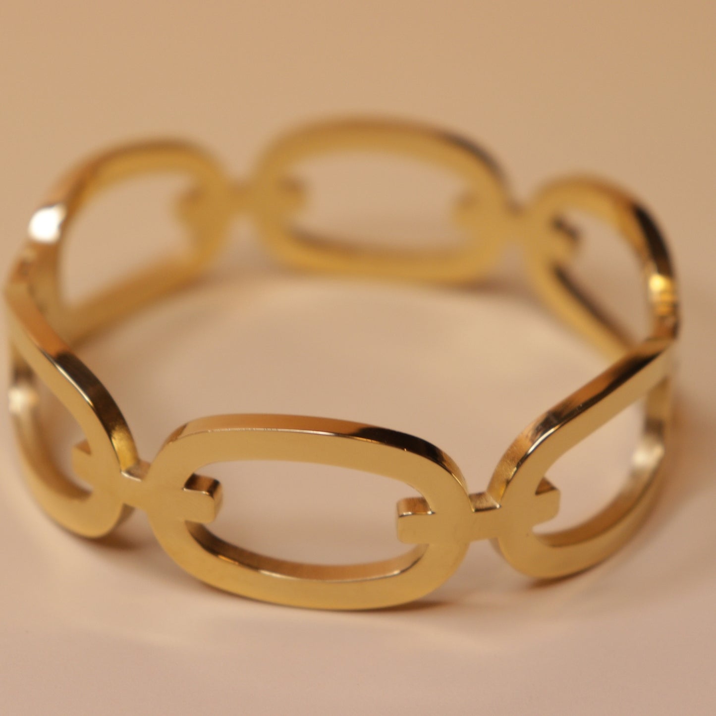 Opulent Twist Bracelet