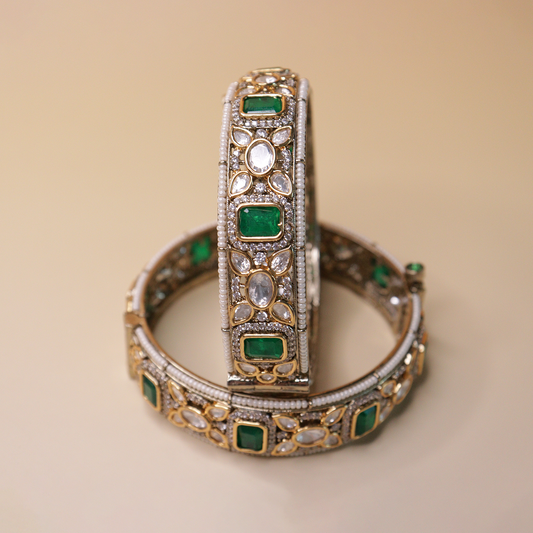 Virasat Emerald Polki Bangles