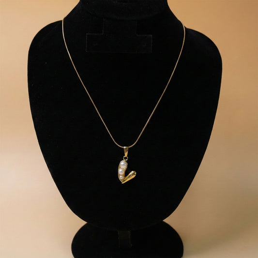 Trio Pearl Heart Charm Neck Chain