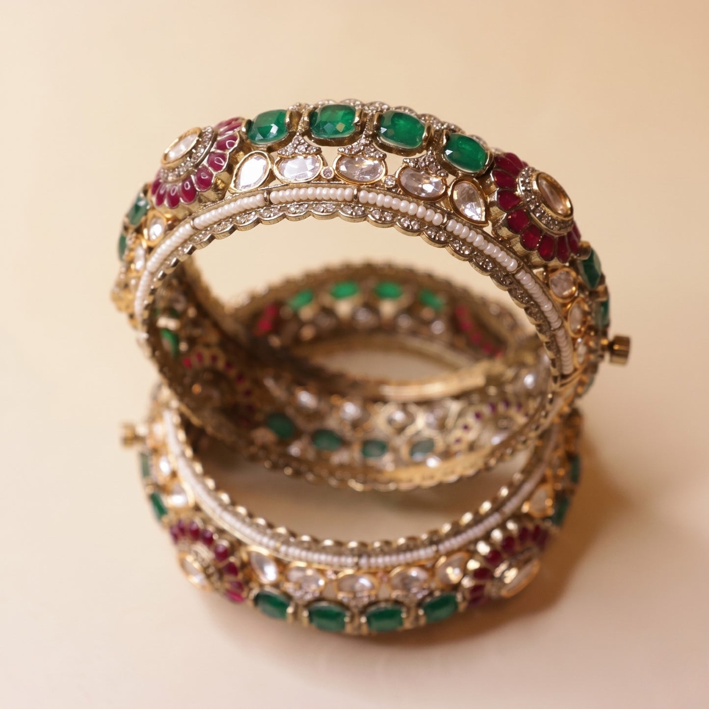 Maharani Emerald Pearl Bangles