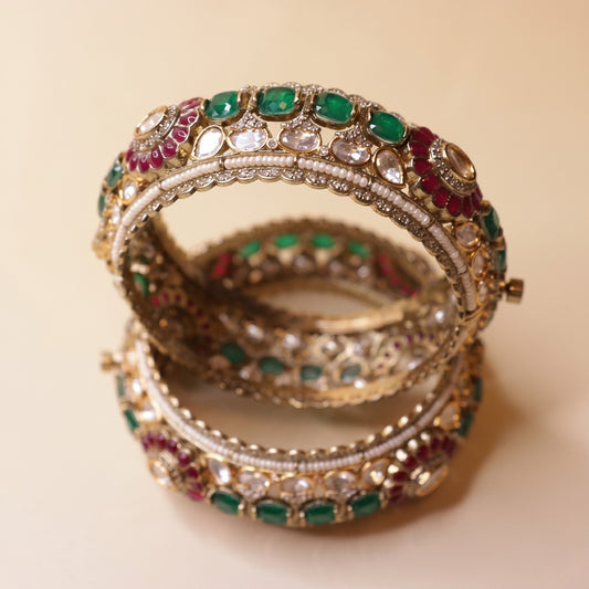 Maharani Emerald Pearl Bangles
