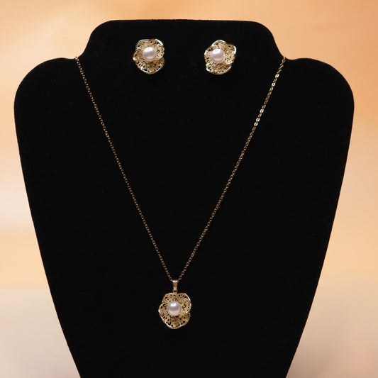 Vintage Gold Pearl Set
