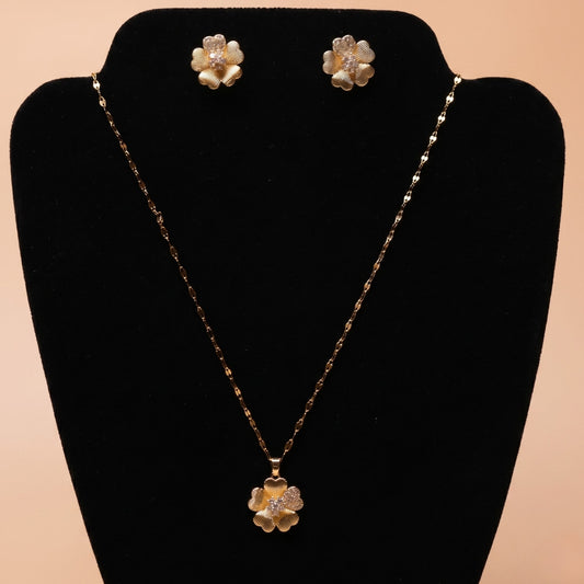 Bloomelle Gold Set