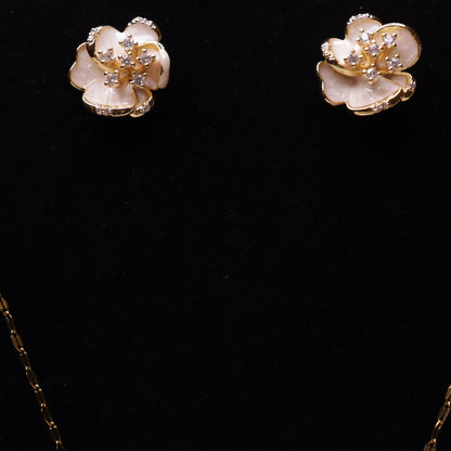 Pearl Magnolia Set