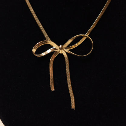 Ribbon Grace Neck Chain