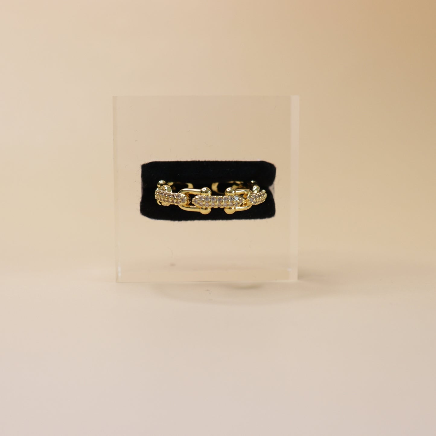 The Glamour Ring