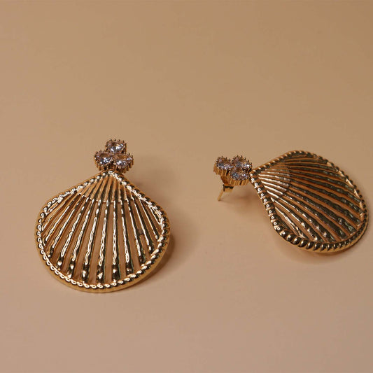 Golden Scallop Radiance Earrings
