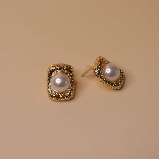Royal Pearl Earrings