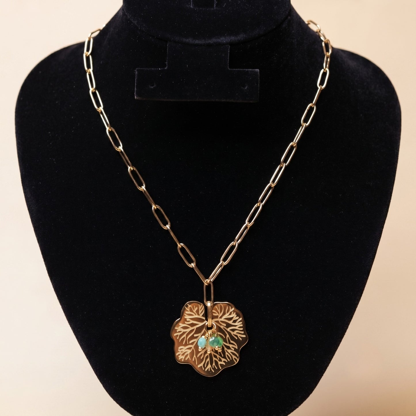 Nature Bloom Neck Chain - 18K gold plated stainless steel neck chain close-up view - Mehraya