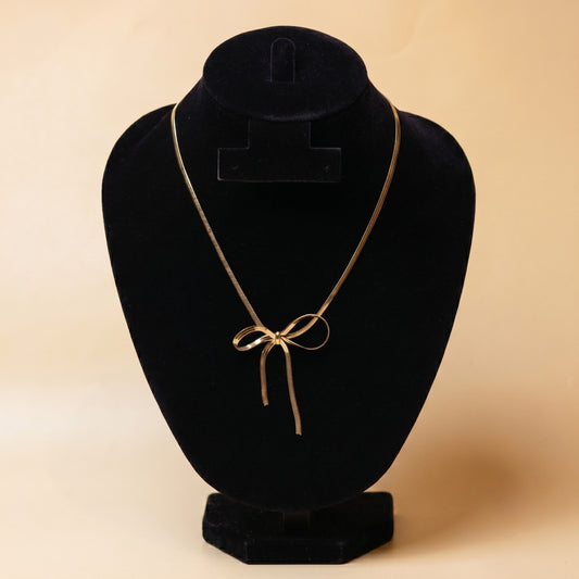Ribbon Grace Neck Chain