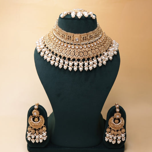 Nayab Pearl Choker Set