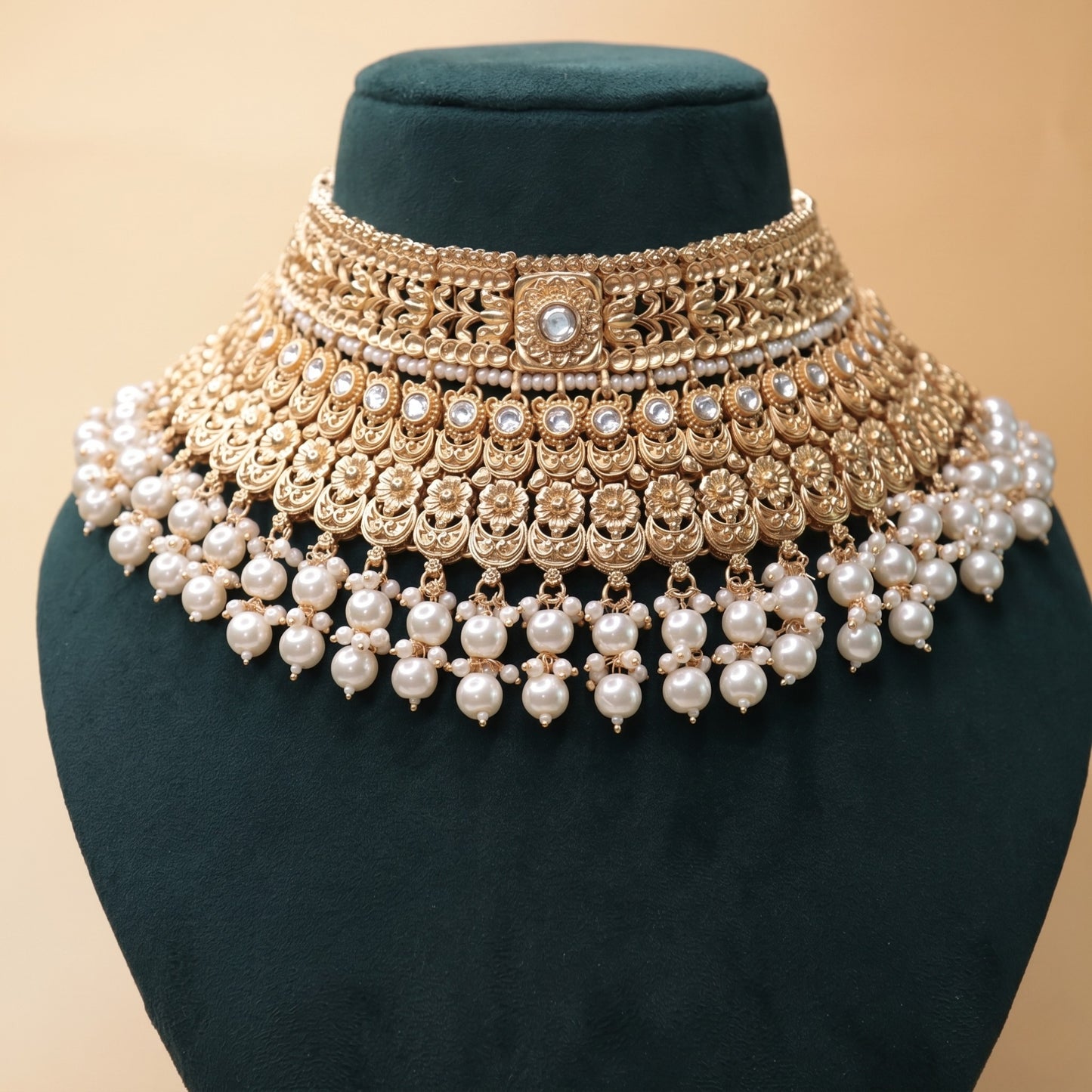 Nayab Pearl Choker Set