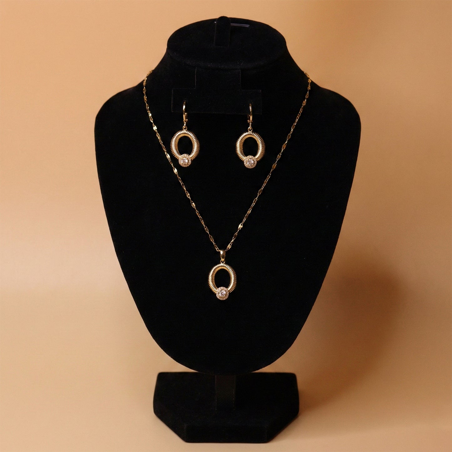 Golden Halo Elegance Set