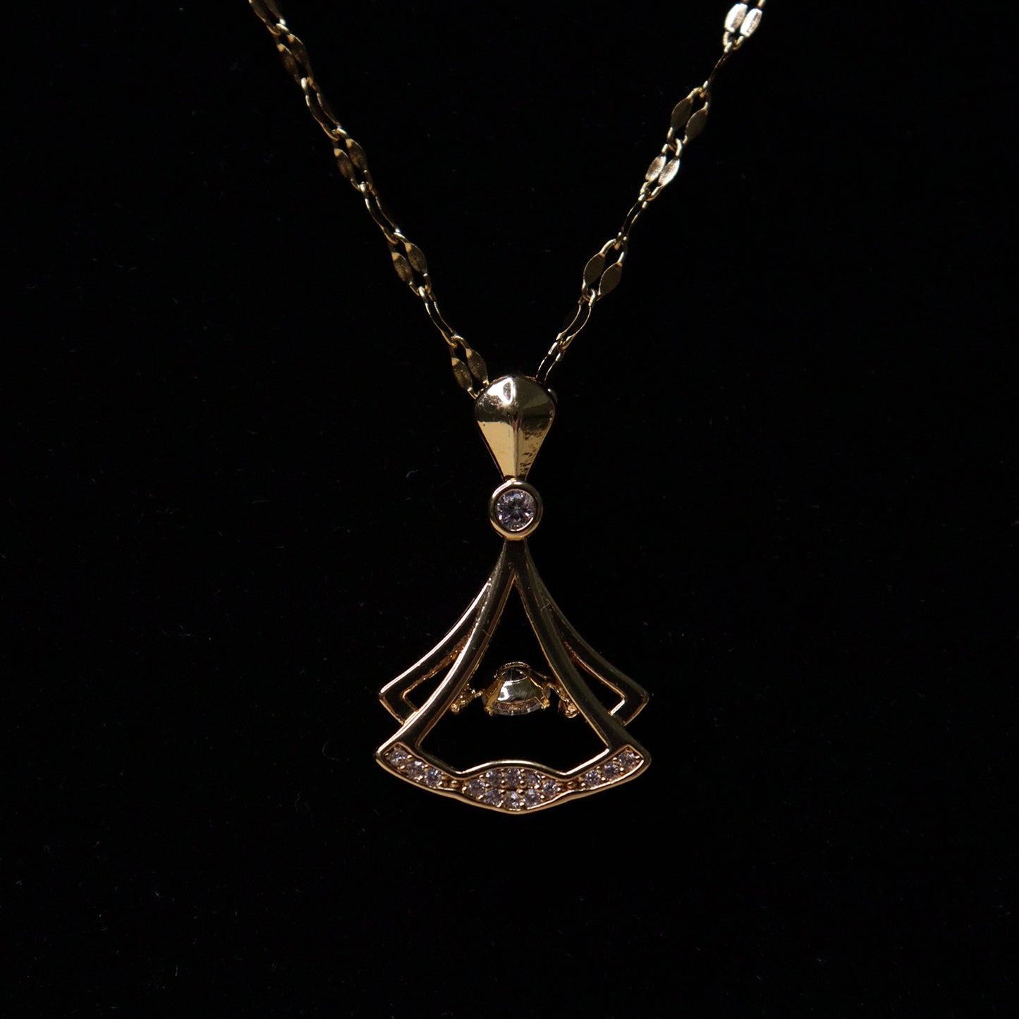 Arch of Gold Neck Chain