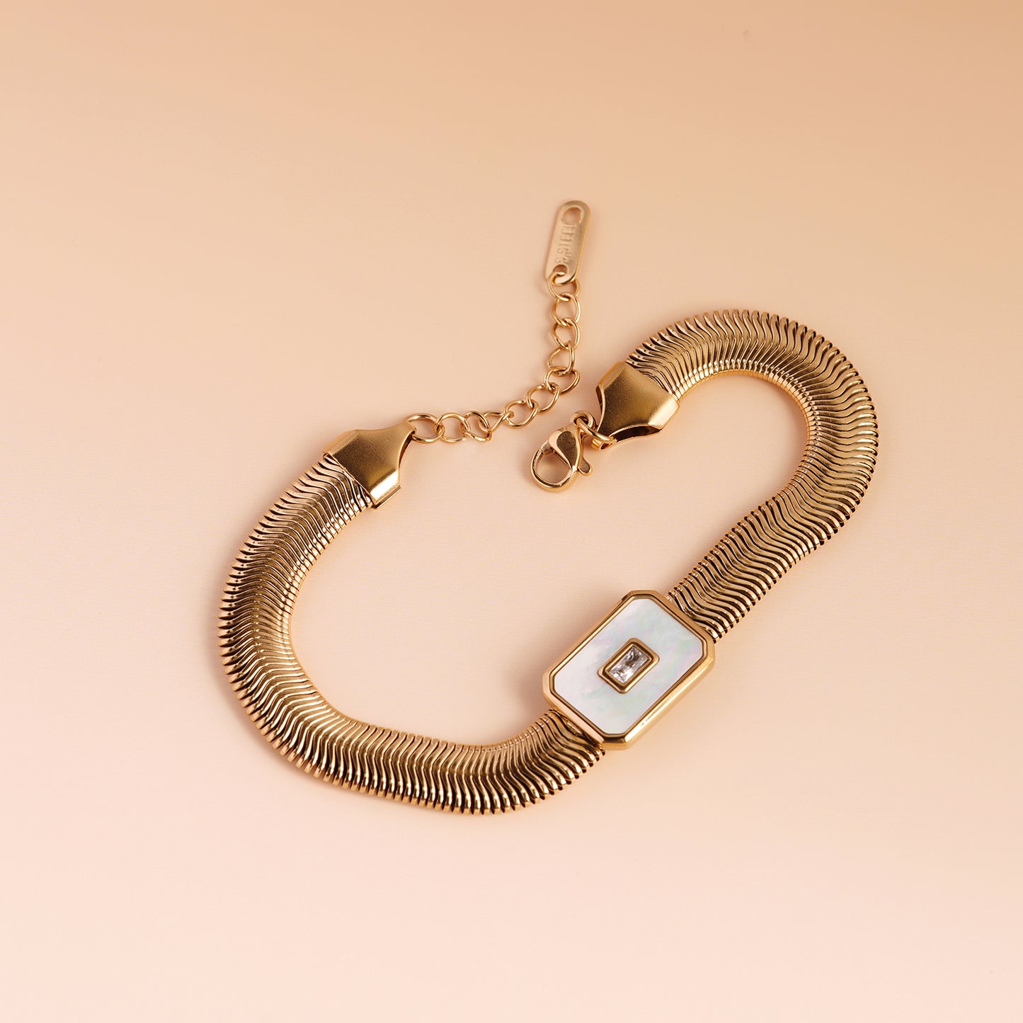 Modern Luxe Gold Bracelet