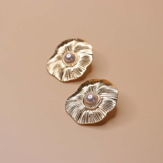 Lumiere Pearl Earrings