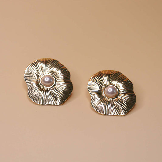 Lumiere Pearl Earrings