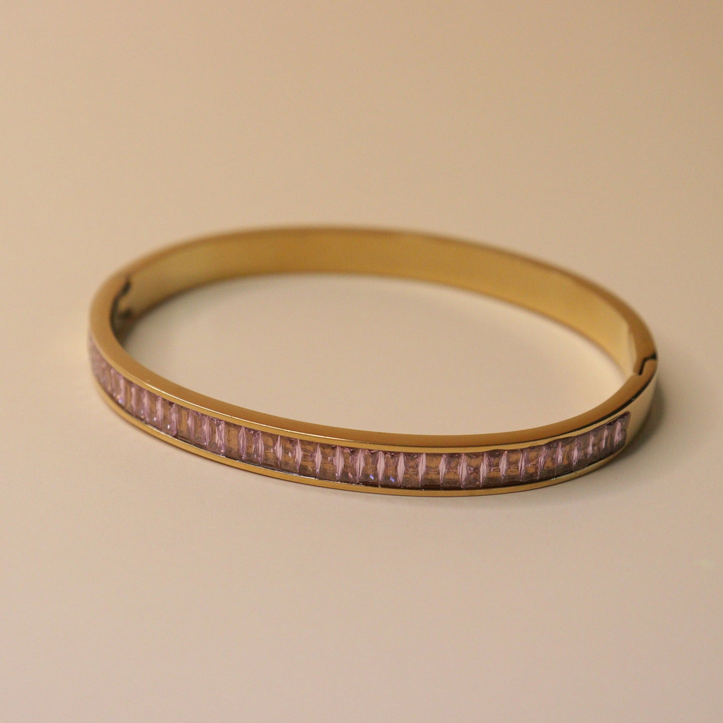 Elegant Gold Crystal Bracelet