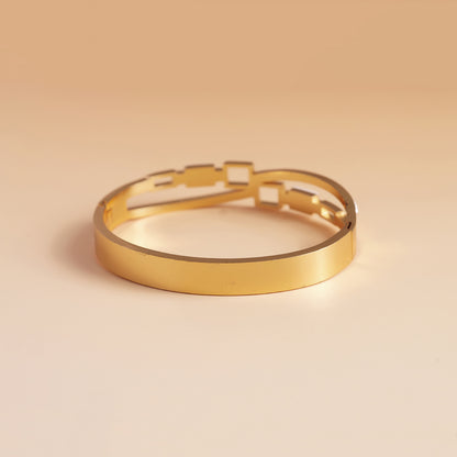 Ethereal Crystal Touch Bracelet