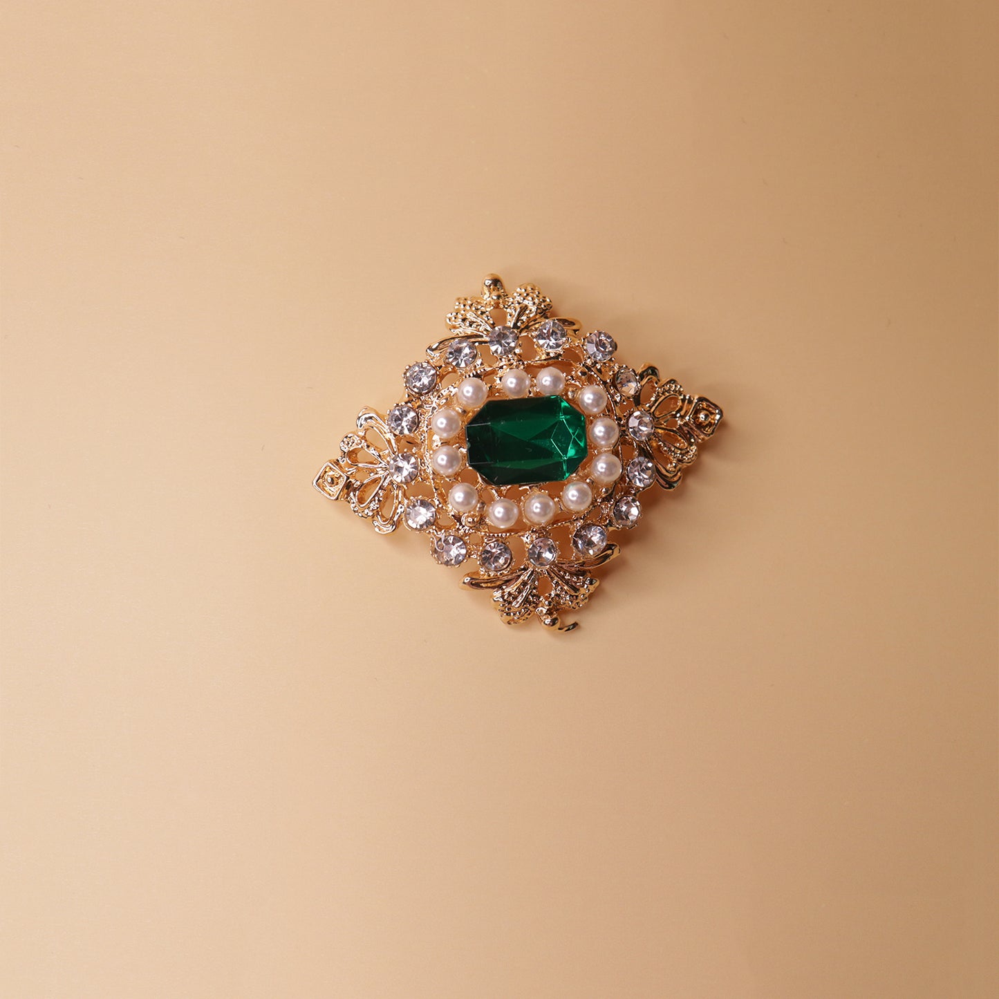 Pearlescent Emerald Halo Brooch