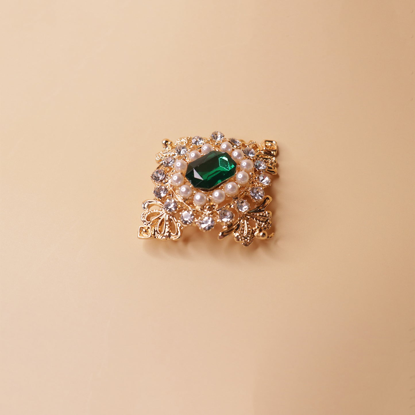Pearlescent Emerald Halo Brooch