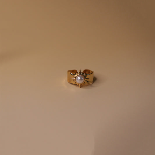 Solaris Pearl Styled Ring