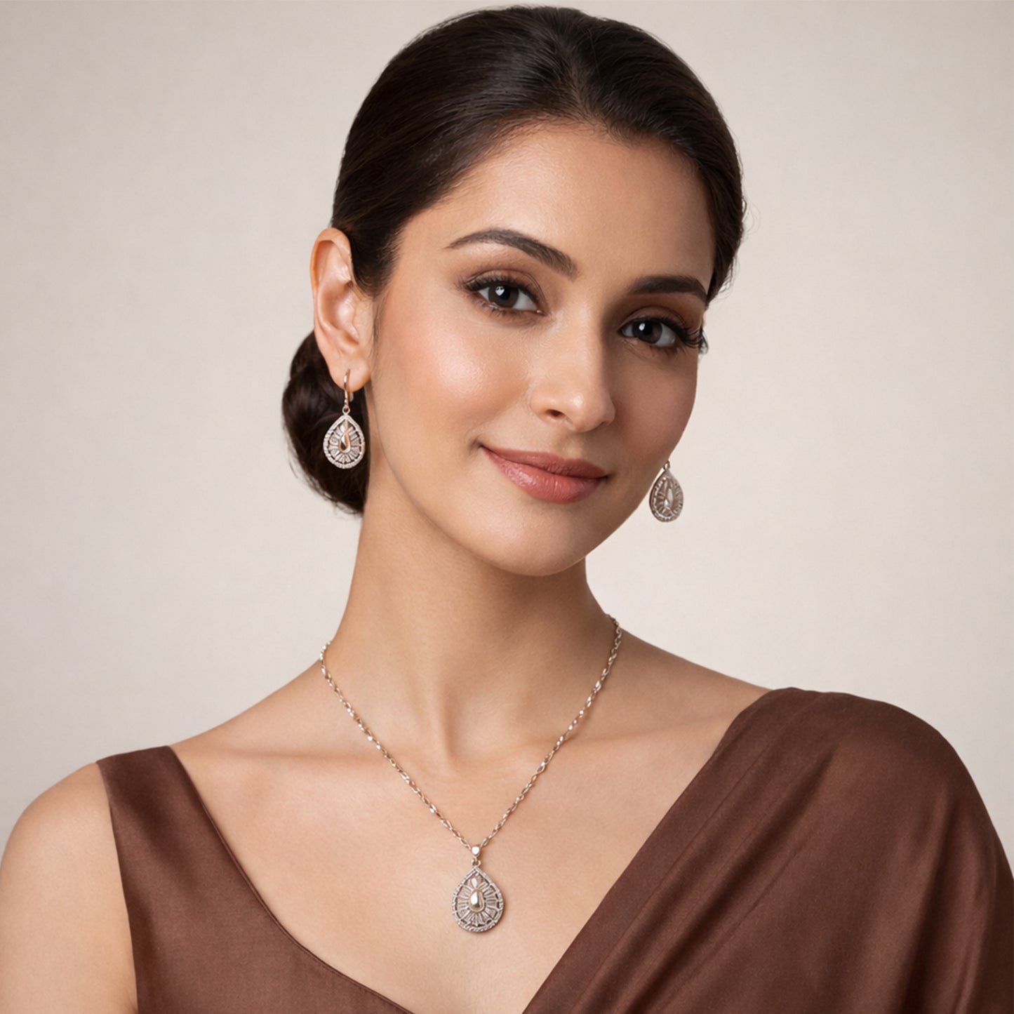 Ethereal Gold Pendant Set