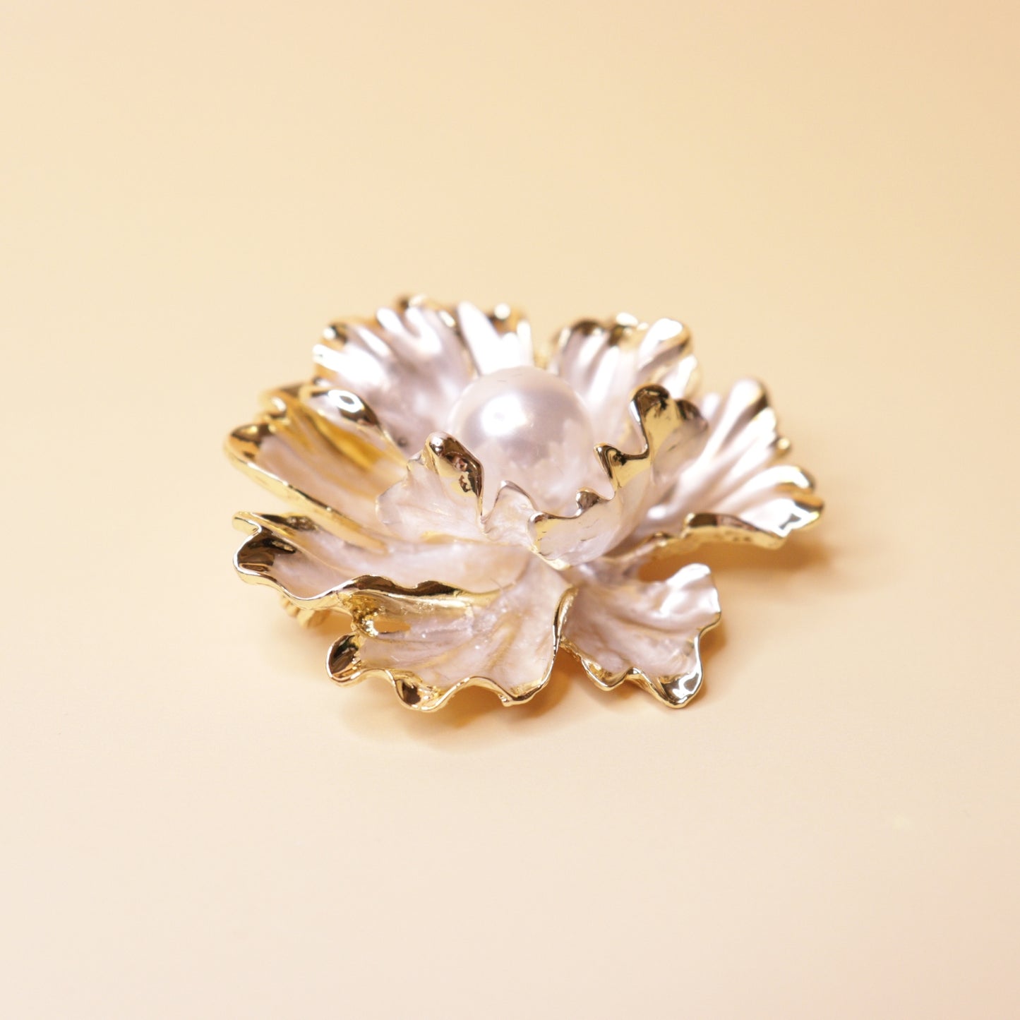 Blush Pearl Bloom Brooch