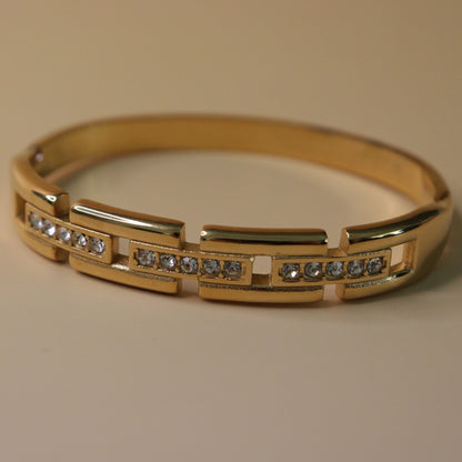 Zoya Matrix Bracelet Stack
