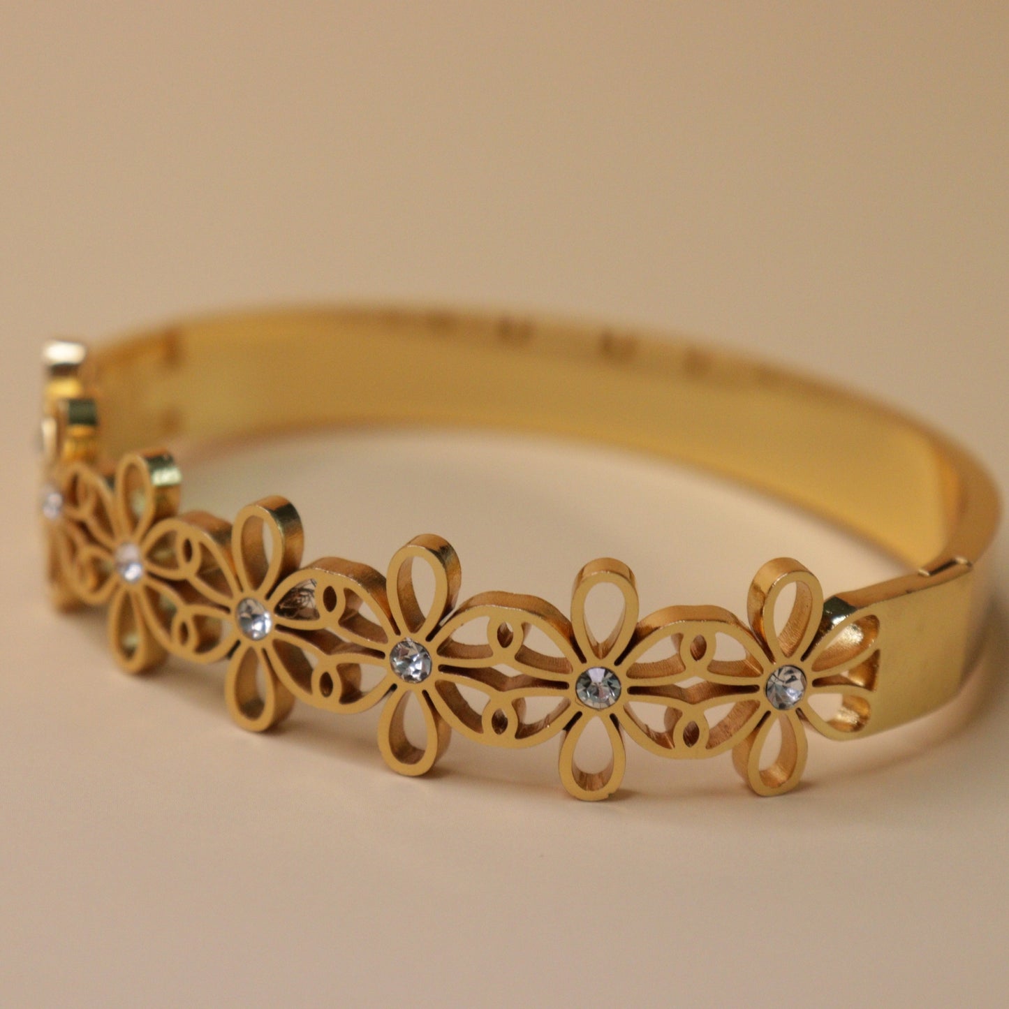 Daisy Sparkle Bracelet