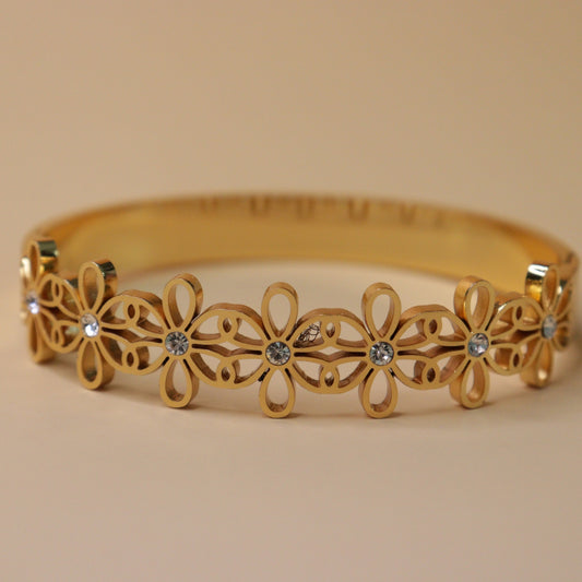 Daisy Sparkle Bracelet