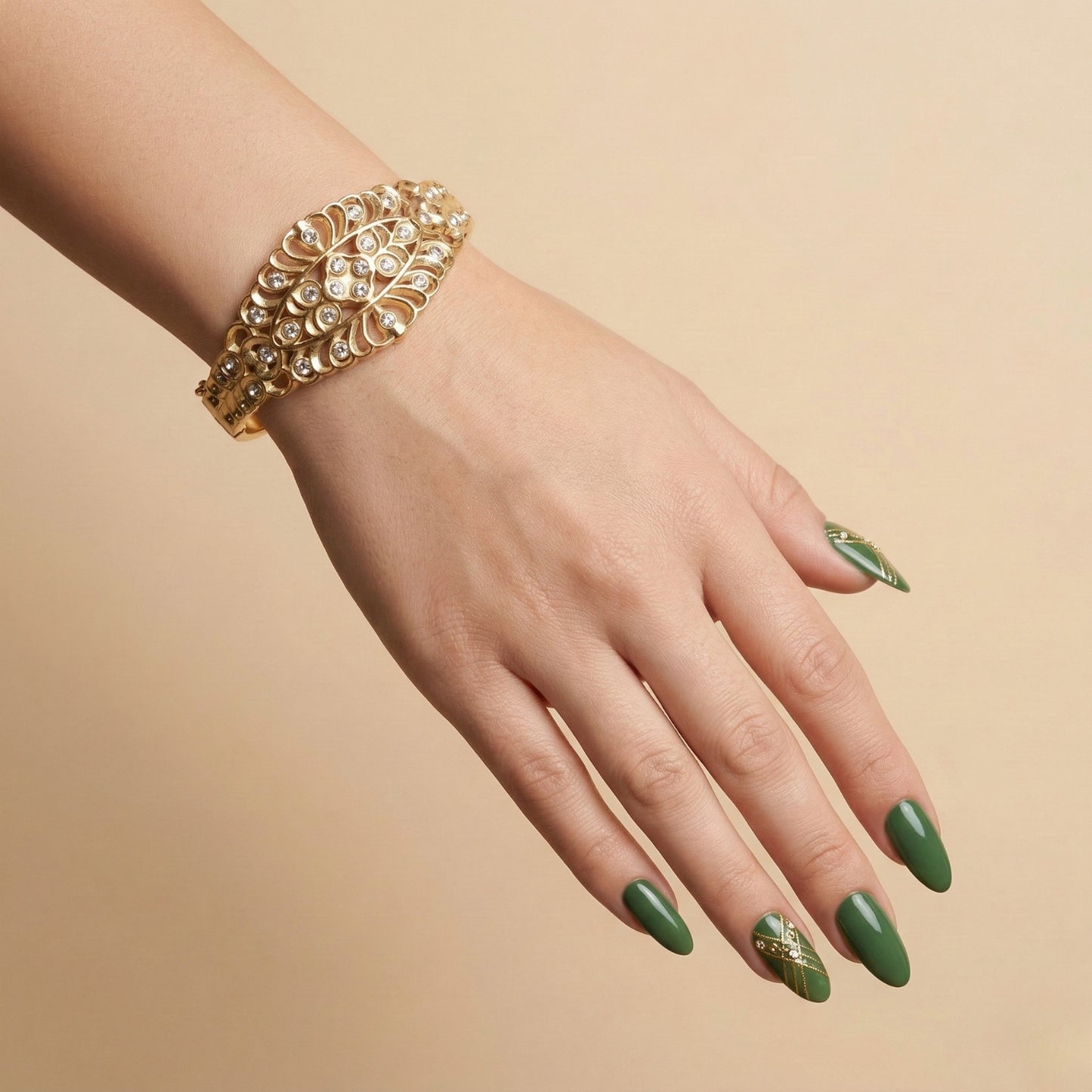 Royal Gleam Bracelet