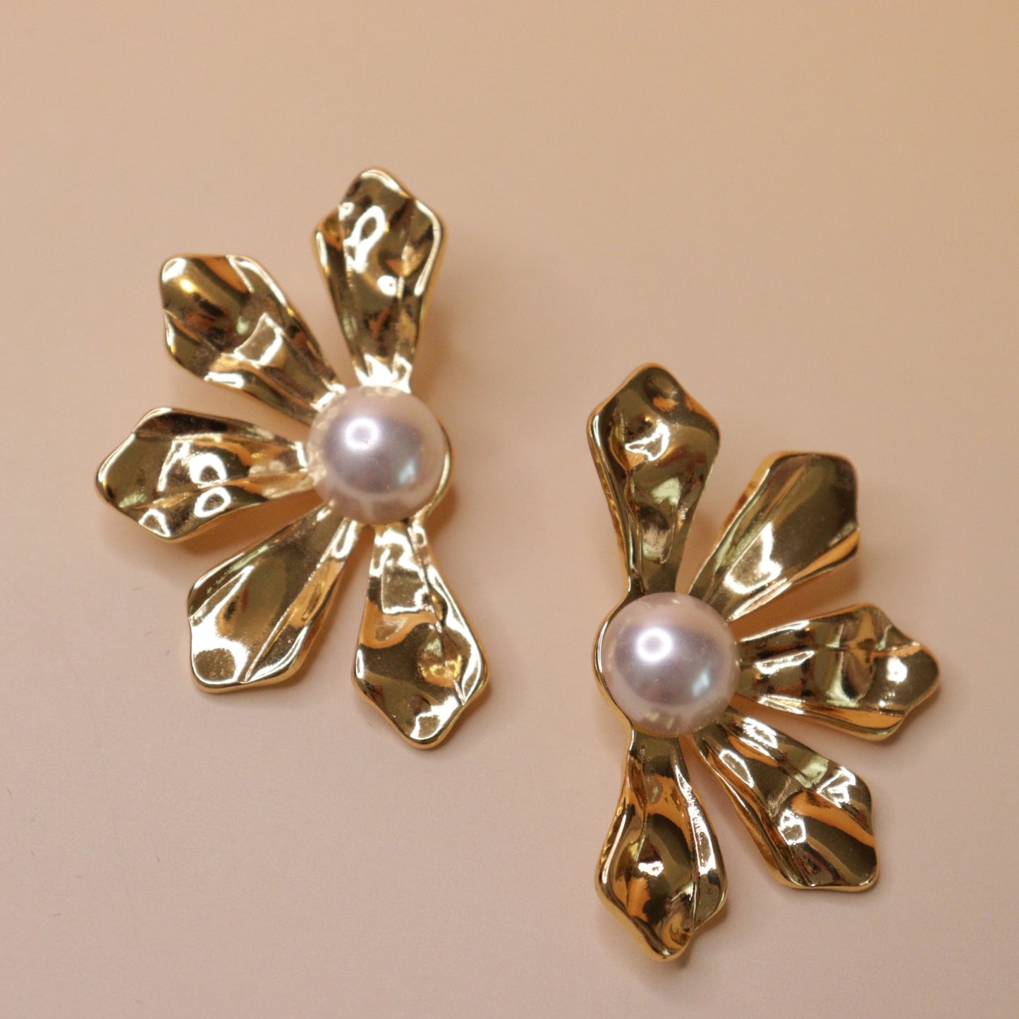 Flare Pearl Earrings