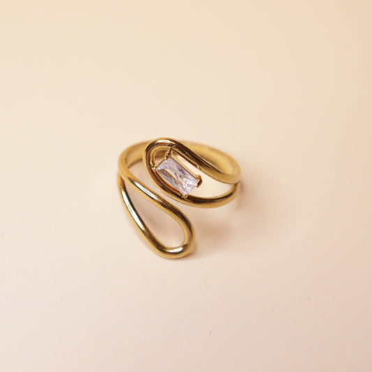 Serene S-Curve Ring