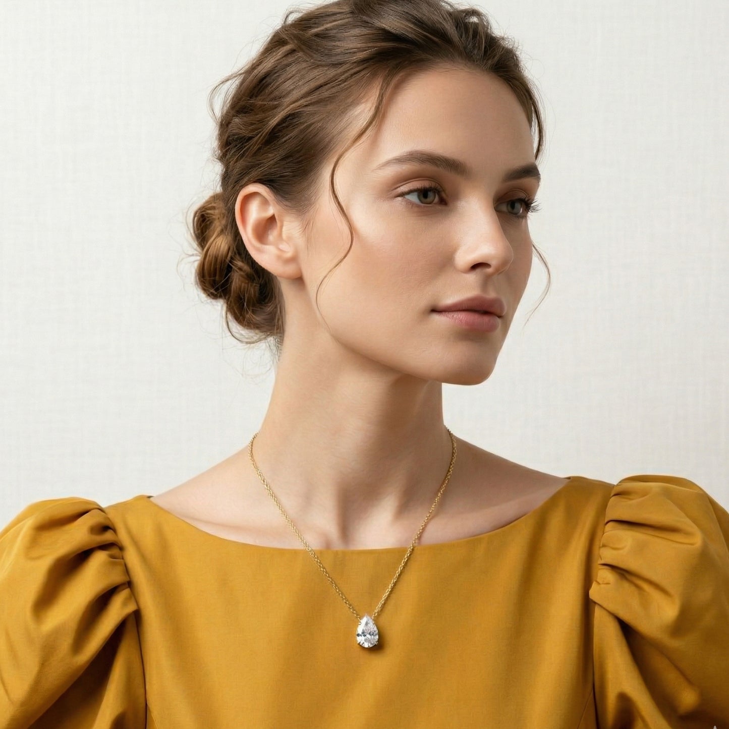 Luminous Pear Neck Chain