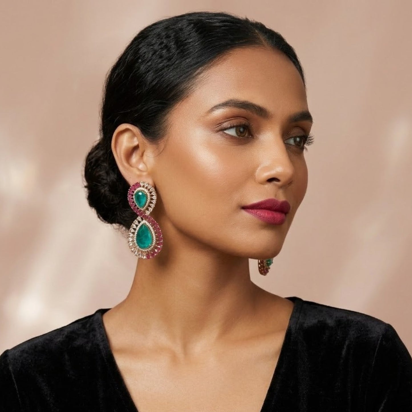 Emerald & Jhumka Royale Combo - 22K gold plated jewellery combo set - Mehraya - close-up view